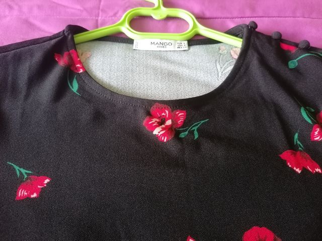 Vestido negro de flores Mango S