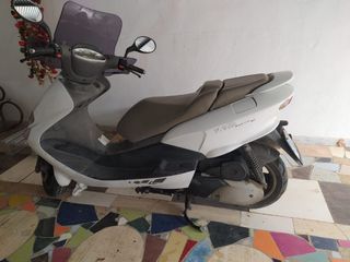 Yamaha Majescty 180cc