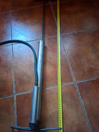 Bomba de hinchar antigua