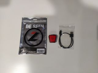 Luz LED recargable para cascos Lazer