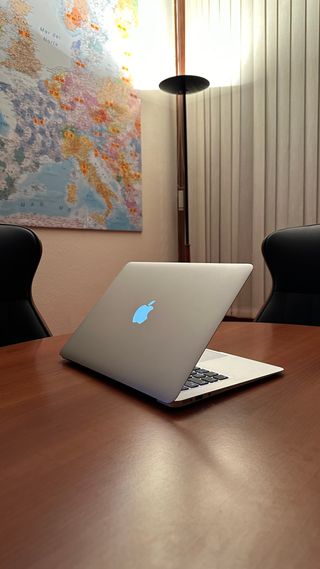 Apple Macbook Air