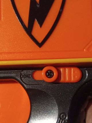 Nerf eléctrica N-STRIKE Barricade Rv-10