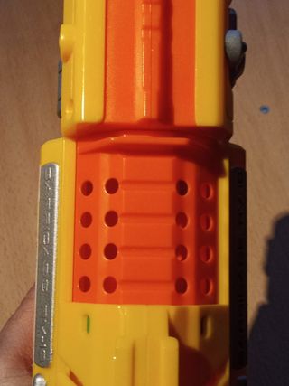 Nerf eléctrica N-STRIKE Barricade Rv-10