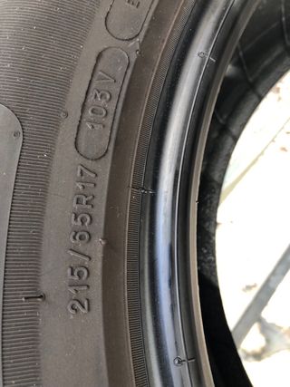 Michelin Primacy 4 215/65/R17