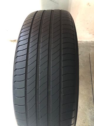 Michelin Primacy 4 215/65/R17