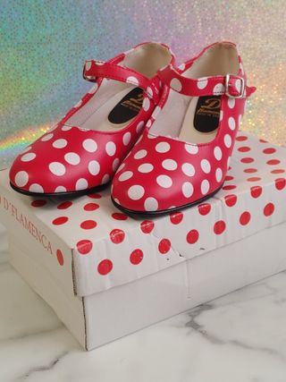 Zapatos de nlña de flamenco