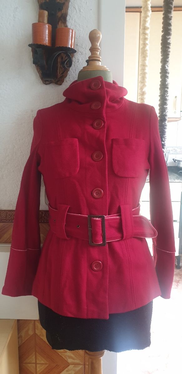 Chaqueta roja de paño