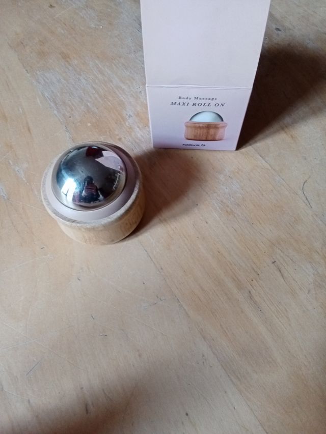Body Massage Roll On Natura