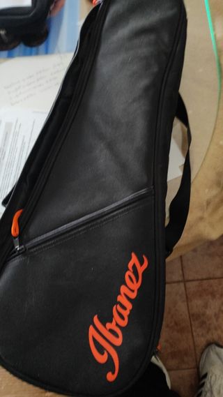 Ukele con funda