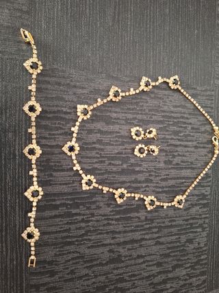 Conjunto chapado en oro