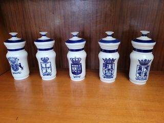 Coleccion albarelos Sargadelos escudos 