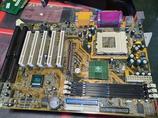 7 placas base pentium 3 para reparar