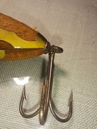 Señuelo de pesca antiguo