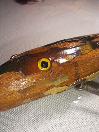 Señuelo de pesca antiguo