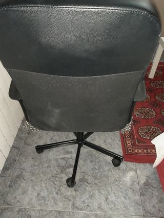 Silla escritorio negra