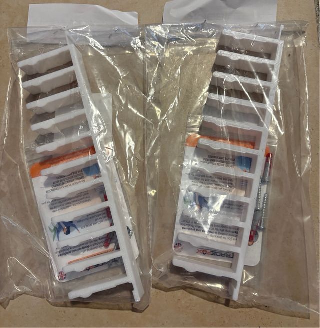 2pz Supporto da parete per giochi PS4/PS5