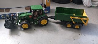 Tractor y cosechadora Bruder