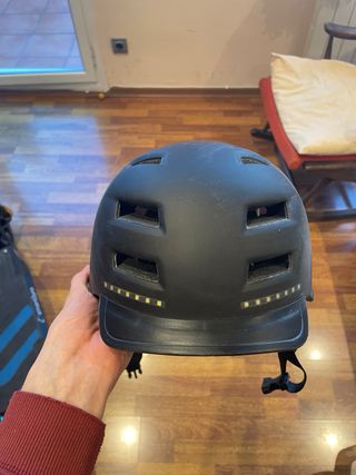 Patinete eléctrico smartgyroSpeedwayDGT con casco