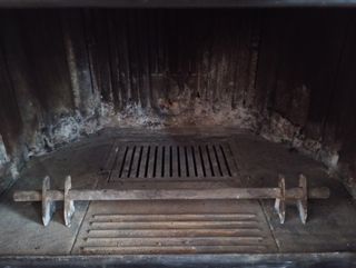  LIMPIEZA Y DESHOLLINADO DE CHIMENEAS 