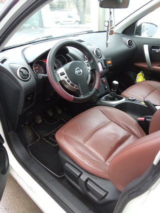 Nissan Qashqai+2 2010