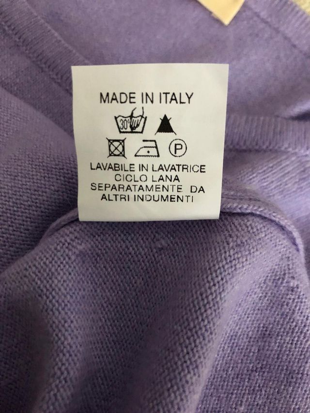 Cardigan a portafoglio con canottiera lilla