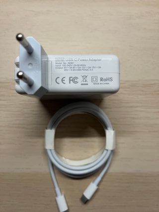 Adaptador y cable USB-C de 96 W para macbook