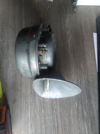 Bocina caracol antigua 