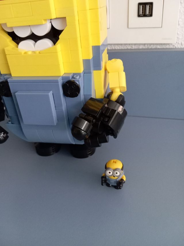 Minions Gigante de piezas Megablocks