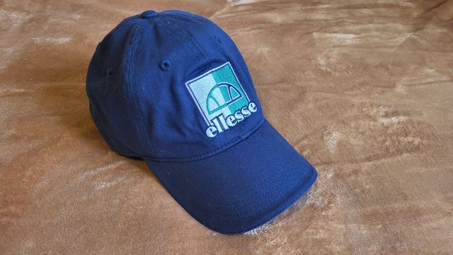 Gorra ellesse nueva