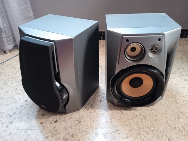 Altavoces "Thomson" Kevlar Woofer. Mo: A280, 30W
