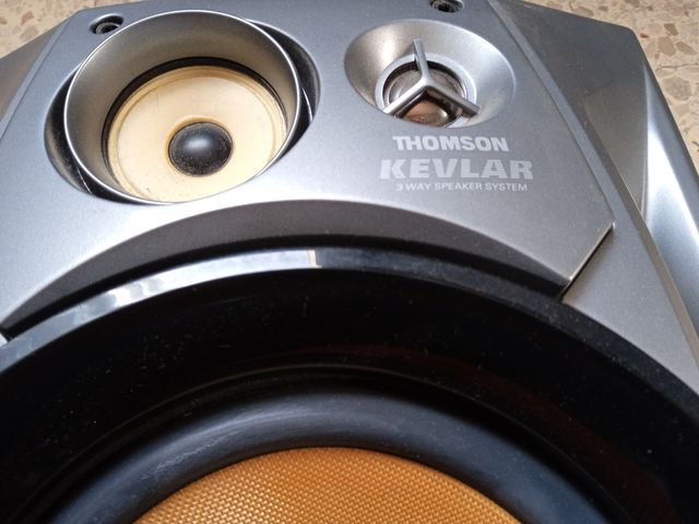 Altavoces "Thomson" Kevlar Woofer. Mo: A280, 30W