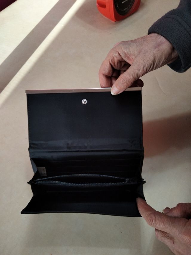 BOLSA CARTEIRA PRETA