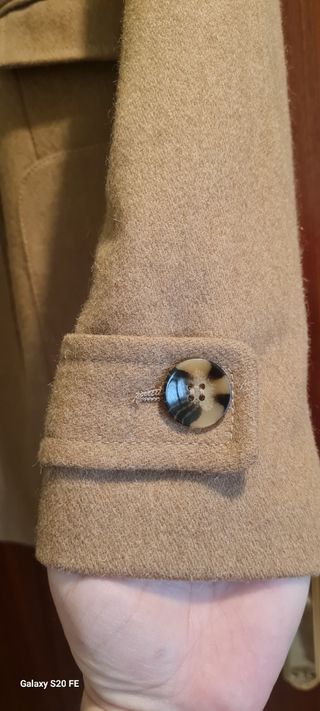 Abrigo corto mujer, Talla 42,muy bueno,casi nuevo