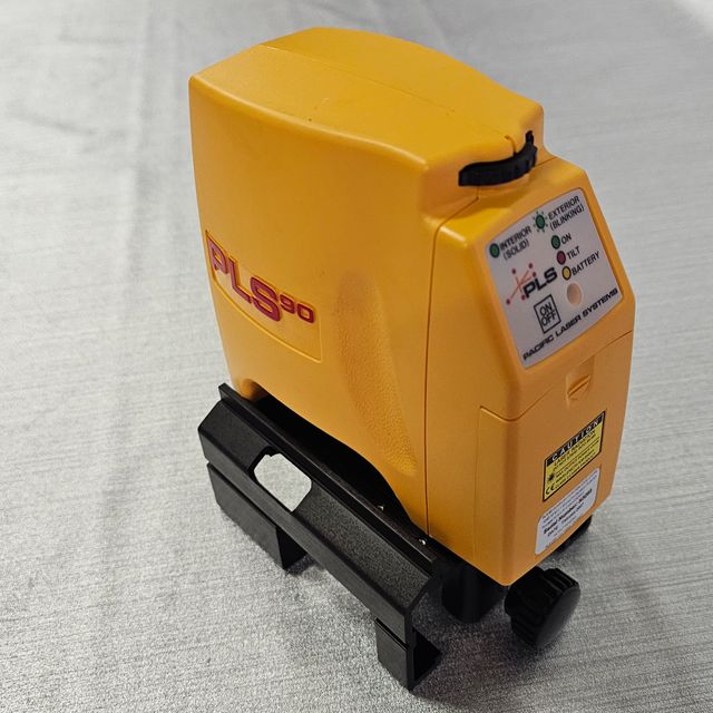 Tracciatore laser PLS 90 angoli a 90°