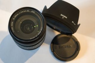 Objetivo zoom SIGMA 18-200mm, montura Pentax