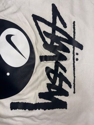 Camiseta Nike X Stüssy