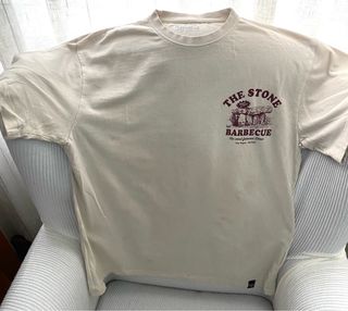 Camiseta Beige Pull and Bear