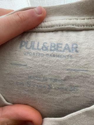 Camiseta Beige Pull and Bear