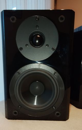 Altavoces Yamaha NX-E700