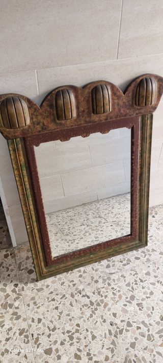 Espejo rústico antiguo