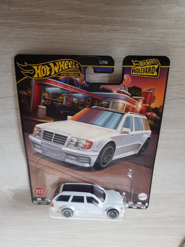 Mercedes-Benz E36 AMG Estate hot wheels