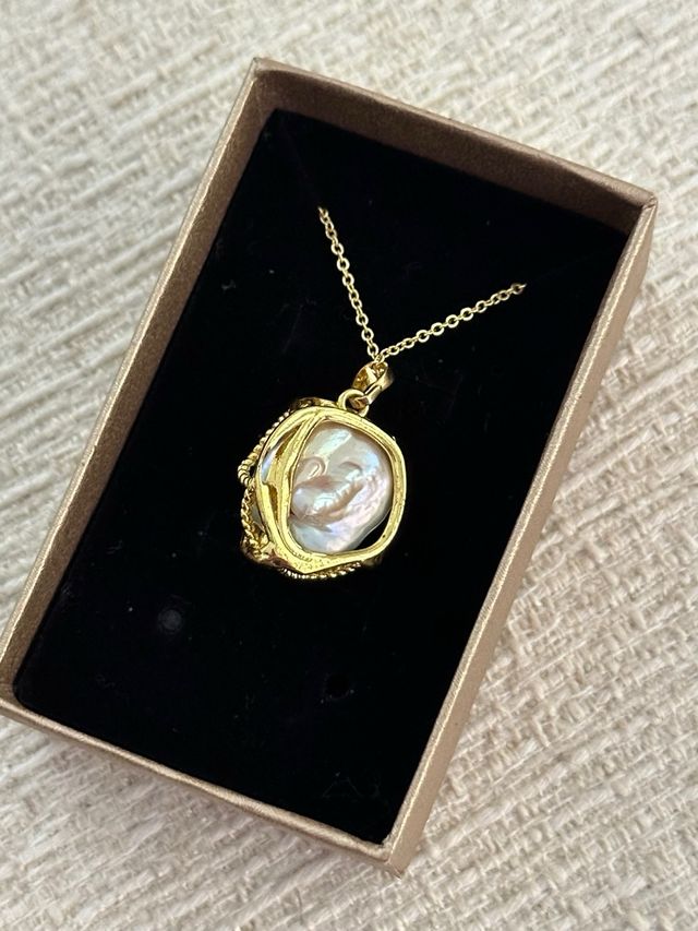 Collar de perlas naturales