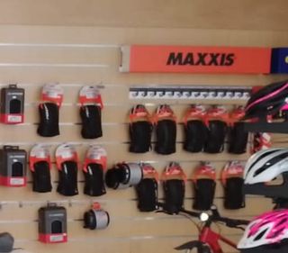 Lote Mobiliario Comercio-Tiends