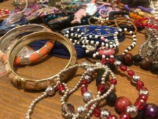 Lote grande bisutería 60+ piezas distintas