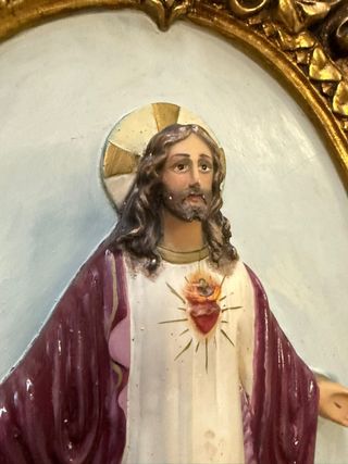 Bonito Sagrado Corazón sobre nubes