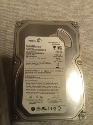 2 discos duros SATA, 80GB y 250GB