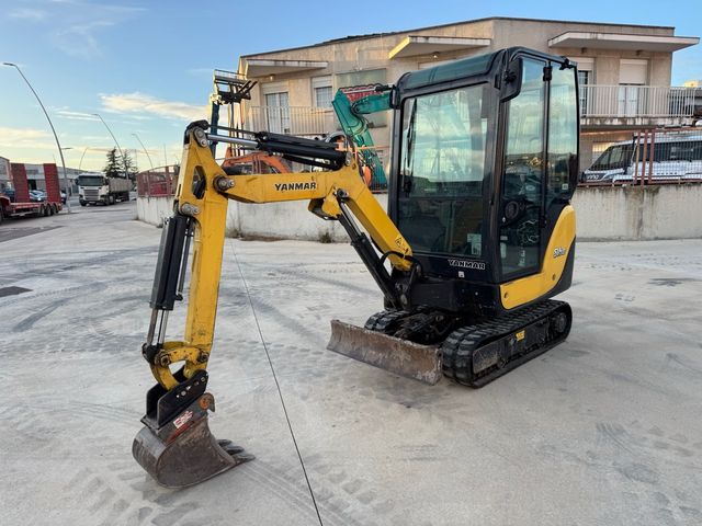 Miniexcavadora YANMAR SV16
