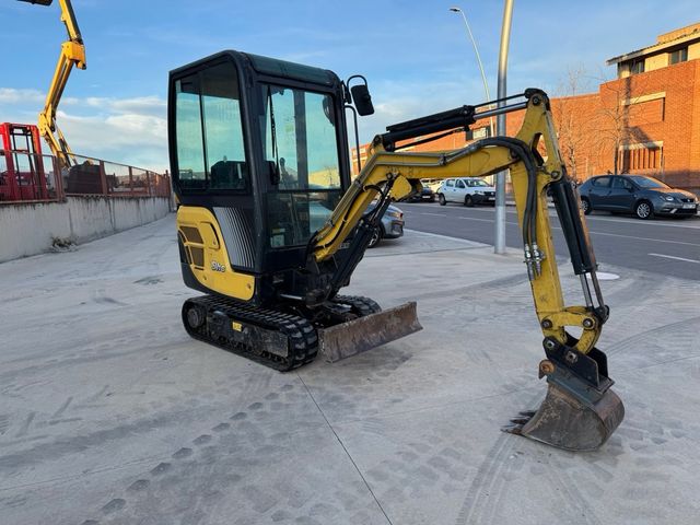Miniexcavadora YANMAR SV16