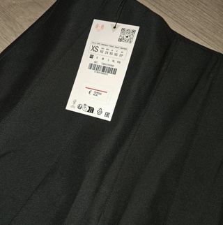 Minifalda plisada negra Zara