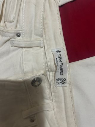 Pantalones campana blancos